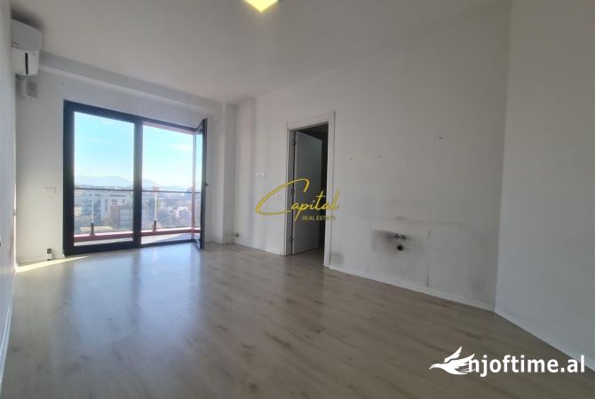 Ambient biznesi me qera 3+1 ne Tirane - 750 Euro