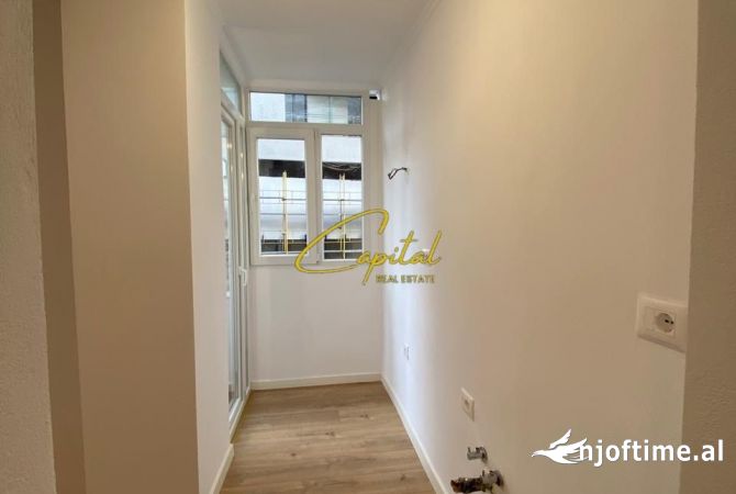 Shtepi ne shitje Apartament ne Tirane, 2+1, Mobilimi Bosh, pa mobiluar, Pagesa 185,000  Euro.