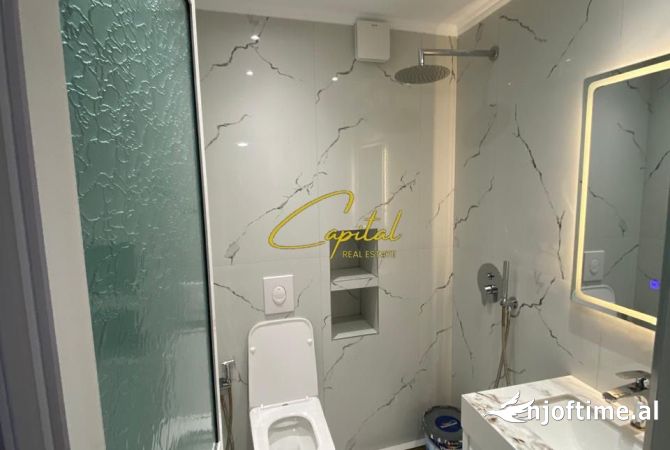 Shtepi ne shitje Apartament ne Tirane, 2+1, Mobilimi Bosh, pa mobiluar, Pagesa 185,000  Euro.