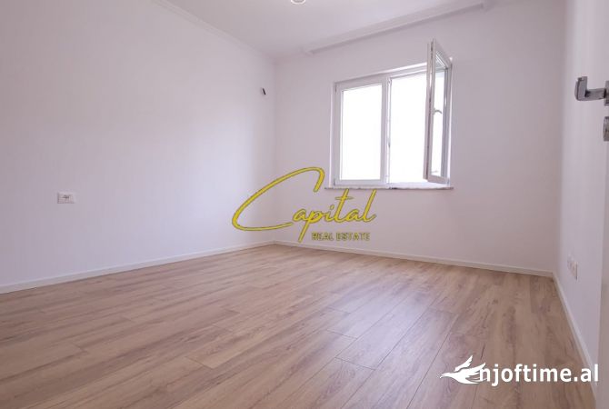 Shtepi ne shitje Apartament ne Tirane, 2+1, Mobilimi Bosh, pa mobiluar, Pagesa 210,000  Euro.