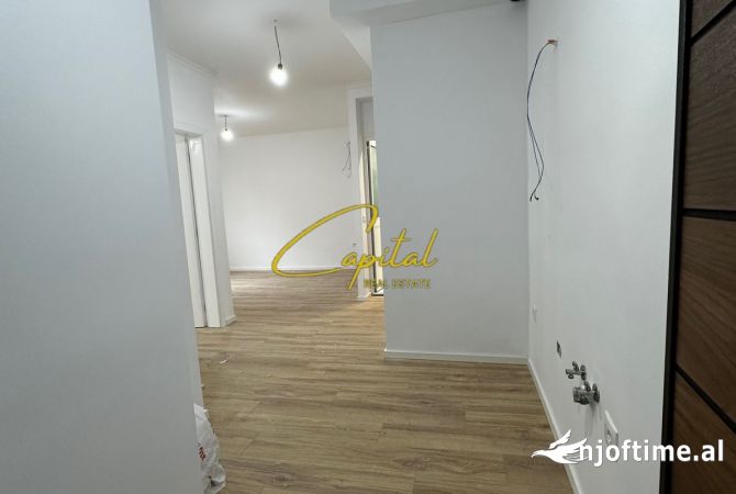 Shtepi ne shitje 1+1 ne Tirane - 125,000 Euro