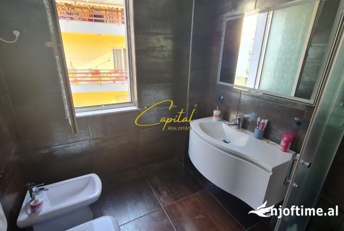 Shtepi me qera Apartament ne Tirane, 2+1, Mobilimi E mobiluar, Pagesa 700  Euro.