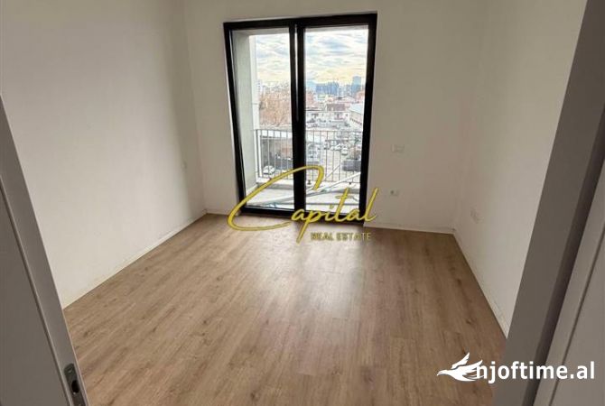 Ambient biznesi me qera 3+1 ne Tirane - 600 Euro