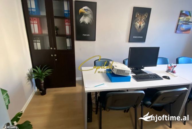 Ambient biznesi me qera 3+1 ne Tirane - 600 Euro