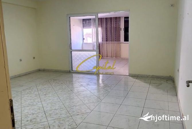 Shtepi ne shitje 2+1 ne Tirane - 260,000 Euro