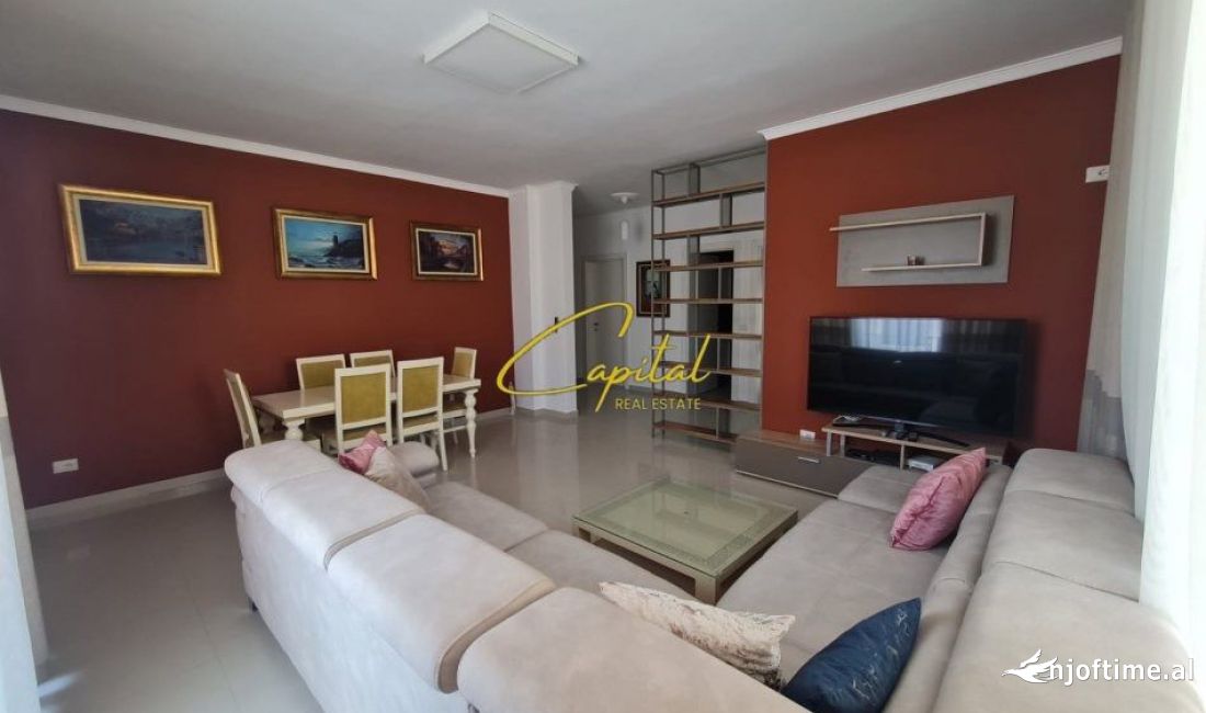 Shtepi me qera Apartament ne Tirane, 3+1, Mobilimi E mobiluar, Pagesa 800  Euro.