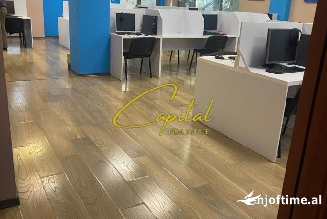 Ambient biznesi me qera 3+1 ne Tirane - 900 Euro