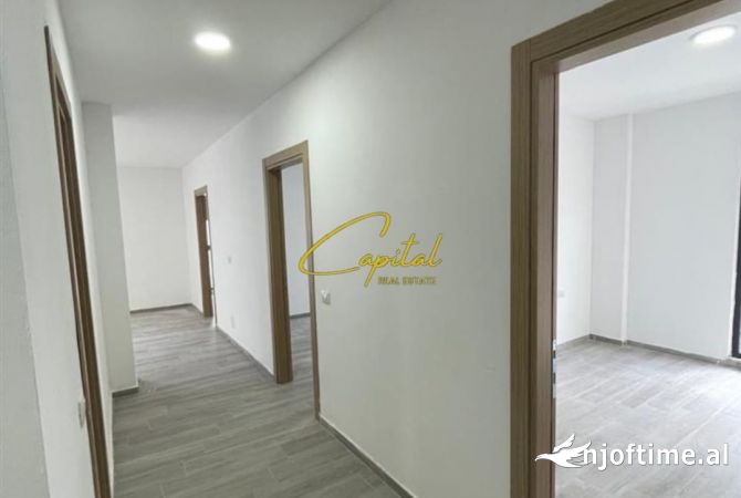 Ambient biznesi me qera 3+1 ne Tirane - 450 Euro