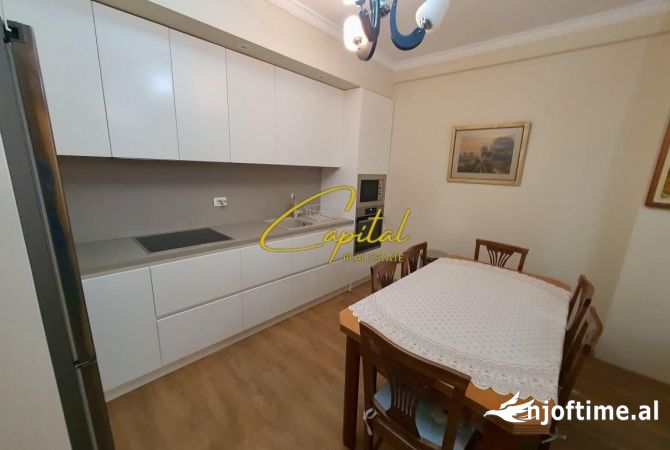 Shtepi me qera 2+1 ne Tirane - 550 Euro