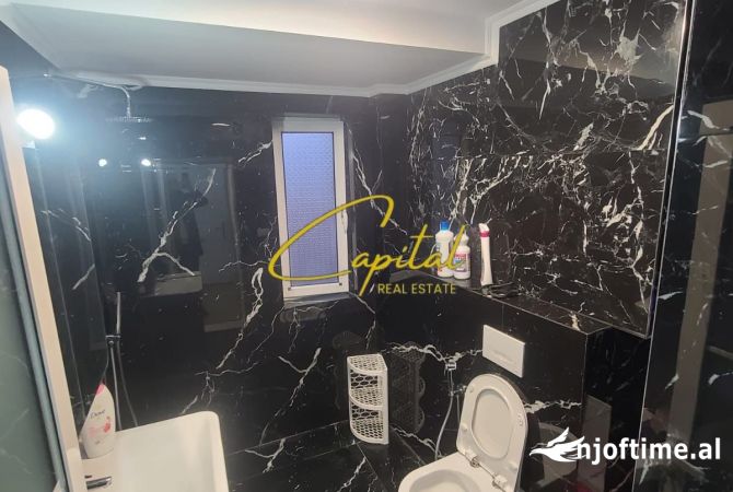 Shtepi ne shitje Apartament ne Tirane, 1+1, Mobilimi Bosh, pa mobiluar, Pagesa 120,000  Euro.