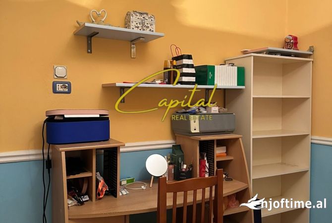 Shtepi me qera Apartament ne Tirane, 2+1, Mobilimi E mobiluar, Pagesa 50,000  Leke.