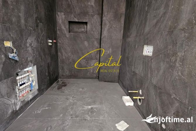 Apartment for sale in Tirana 2+1, Emty