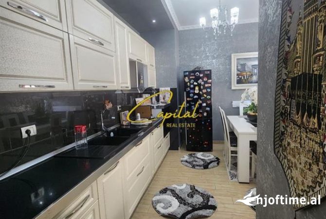 Shtepi ne shitje 2+1 ne Tirane - 140,000 Euro