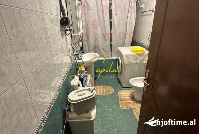 Shtepi ne shitje Apartament ne Tirane, 2+1, Mobilimi E mobiluar, Pagesa 227,500  Euro.