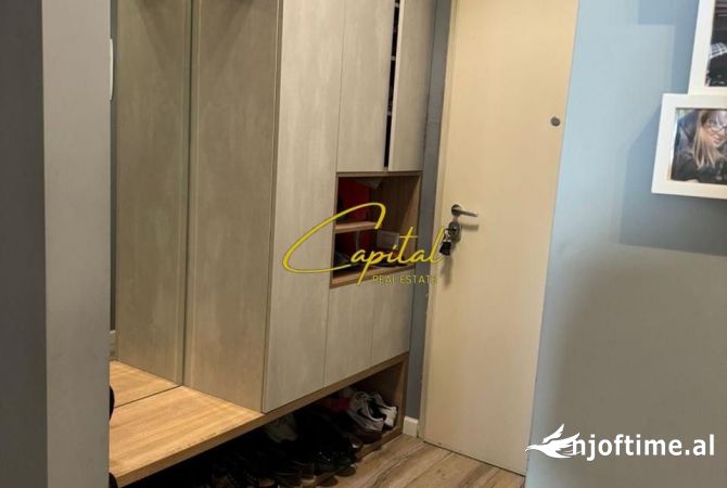 Shtepi ne shitje Apartament ne Tirane, 2+1, Mobilimi Bosh, pa mobiluar, Pagesa 206,000  Euro.
