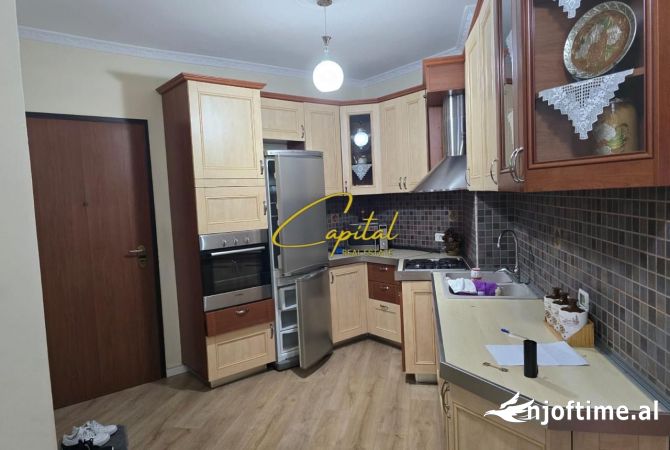 Shtepi ne shitje 3+1 ne Tirane - 175,000 Euro