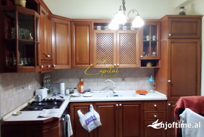 Shtepi me qera 2+1 ne Tirane - 60,000 Leke