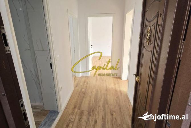 Shtepi ne shitje Apartament ne Tirane, 2+1, Mobilimi Bosh, pa mobiluar, Pagesa 129,000  Euro.