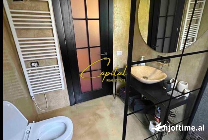 Shtepi me qera Duplex(shtepi me 2 kate) ne Tirane, 3+1, Mobilimi E mobiluar, Pagesa 1,800  Euro.