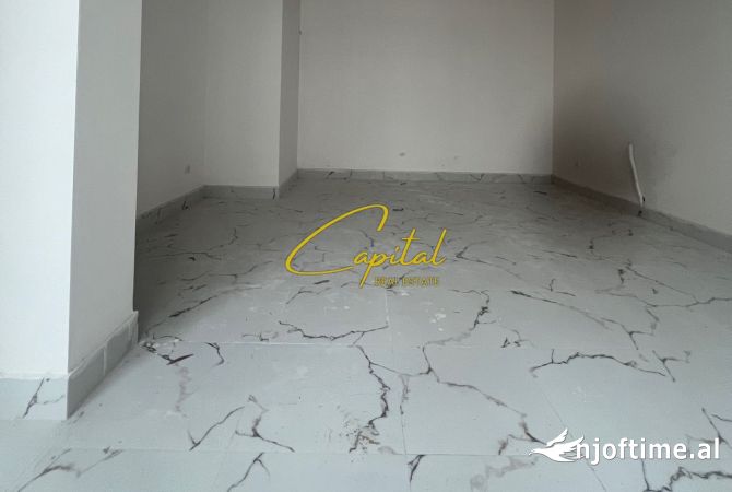Ambient biznesi me qera 1+1 ne Tirane - 1,000 Euro