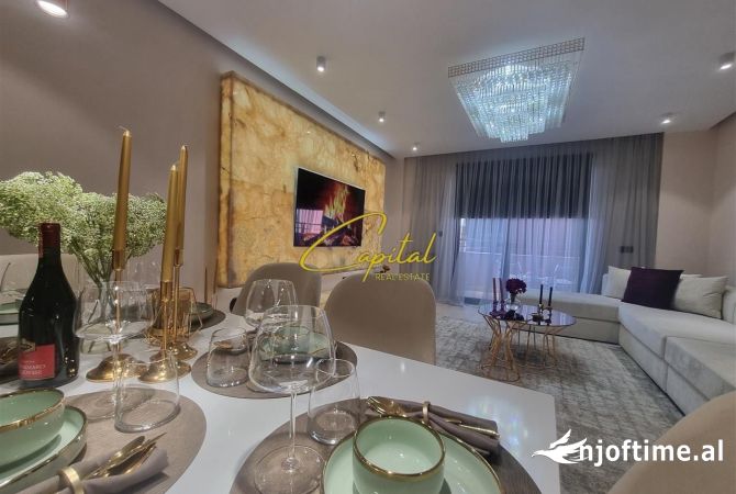 Shtepi me qera 2+1 ne Tirane - 1,800 Euro