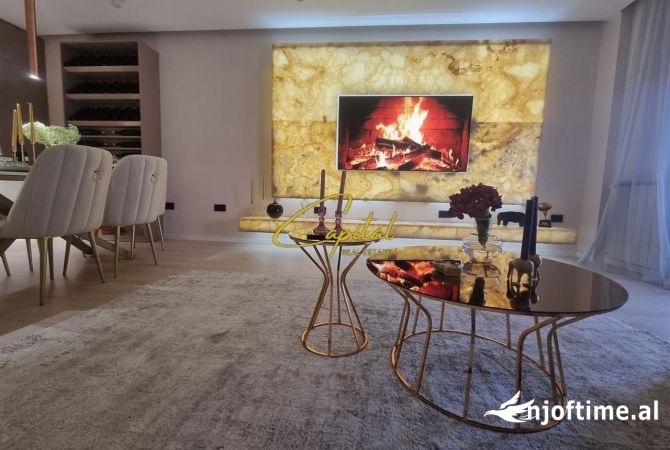 Shtepi me qera 2+1 ne Tirane - 1,800 Euro