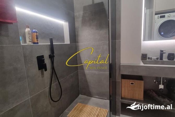 Shtepi me qera Apartament ne Tirane, 2+1, Mobilimi E mobiluar, Pagesa 1,800  Euro.