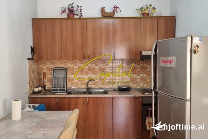 Shtepi me qera 2+1 ne Tirane - 1,100 Euro