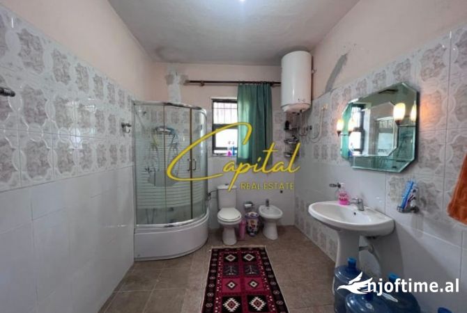 Shtepi me qera Apartament ne Tirane, 2+1, Mobilimi E mobiluar, Pagesa 450  Euro.