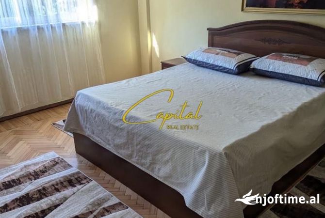 Shtepi me qera Apartament ne Tirane, 2+1, Mobilimi E mobiluar, Pagesa 620  Euro.