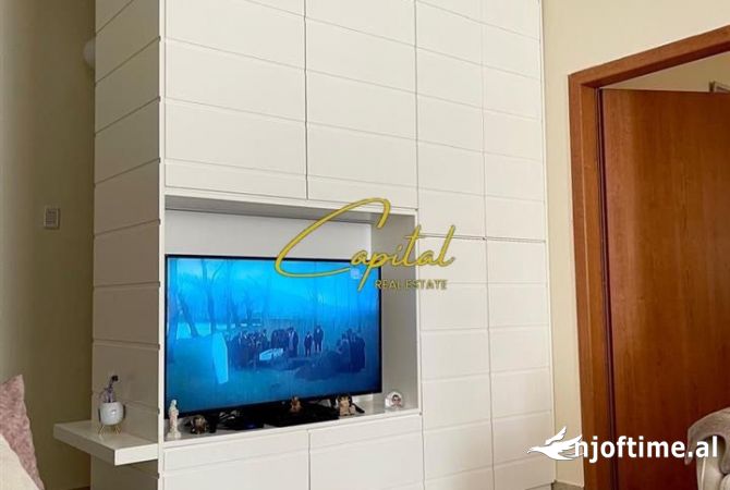 Shtepi ne shitje Apartament ne Tirane, 1+1, Mobilimi E mobiluar, Pagesa 91,000  Euro.