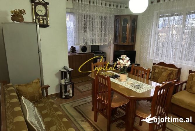 Shtepi me qera 2+1 ne Tirane - 490 Euro