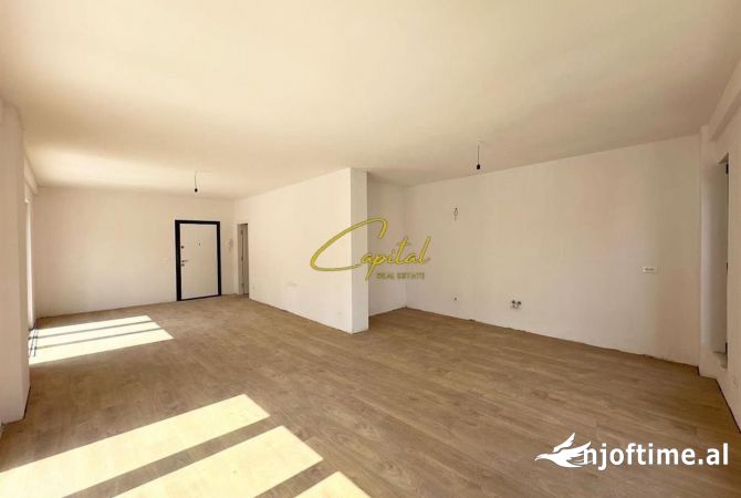 Shtepi ne shitje Apartament ne Tirane, 3+1, Mobilimi Bosh, pa mobiluar, Pagesa 305,000  Euro.