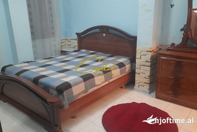 Shtepi me qera Apartament ne Tirane, 1+1, Mobilimi E mobiluar, Pagesa 500  Euro.