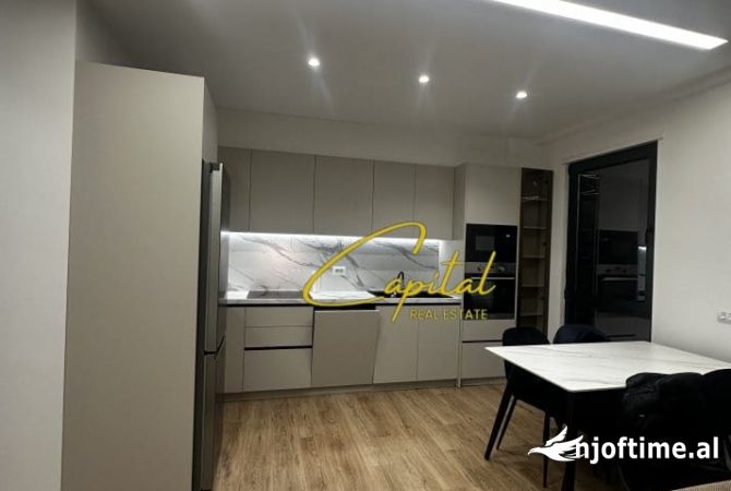 Shtepi me qera 2+1 ne Tirane - 700 Euro