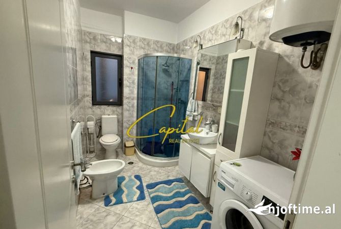Shtepi me qera Apartament ne Tirane, 2+1, Mobilimi E mobiluar, Pagesa 650  Euro.