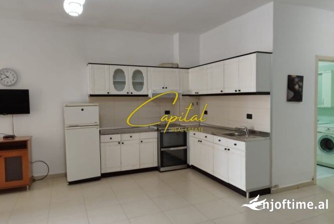 Shtepi me qera 2+1 ne Tirane - 380 Euro