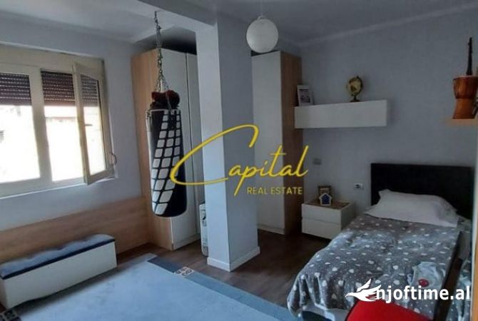 Shtepi me qera 2+1 ne Tirane - 650 Euro