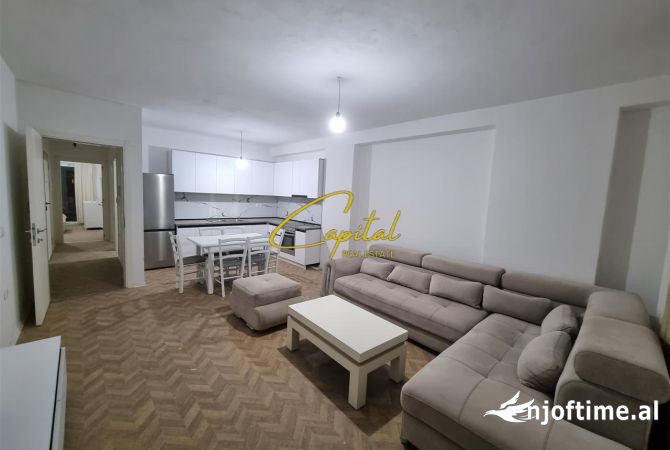 Shtepi me qera 2+1 ne Tirane - 650 Euro