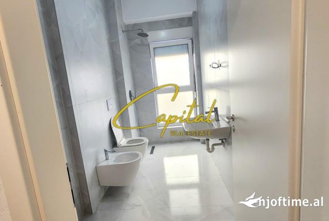 Shtepi me qera Apartament ne Tirane, 1+1, Mobilimi E mobiluar, Pagesa 400  Euro.