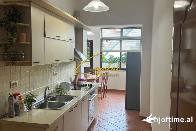 Shtepi me qera 2+1 ne Tirane - 55,000 Leke