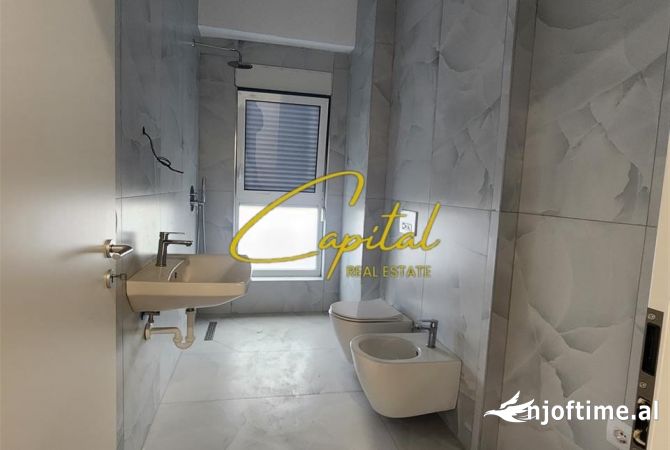 Shtepi ne shitje Apartament ne Tirane, 1+1, Mobilimi E mobiluar, Pagesa 89,000  Euro.