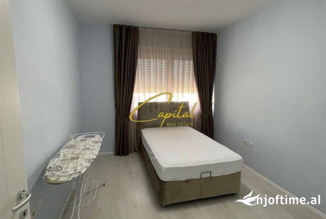 Shtepi me qera Apartament ne Tirane, 3+1, Mobilimi E mobiluar, Pagesa 1,500  Euro.
