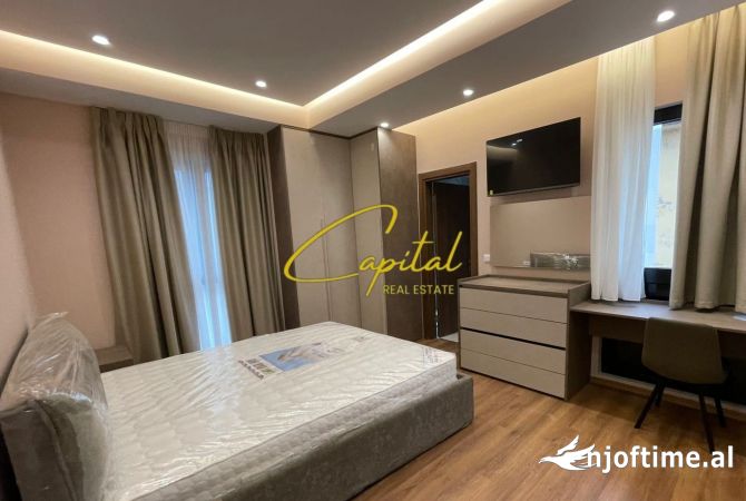 Shtepi me qera 2+1 ne Tirane - 830 Euro