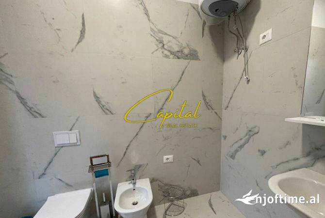 Shtepi me qera Apartament ne Tirane, 2+1, Mobilimi E mobiluar, Pagesa 830  Euro.