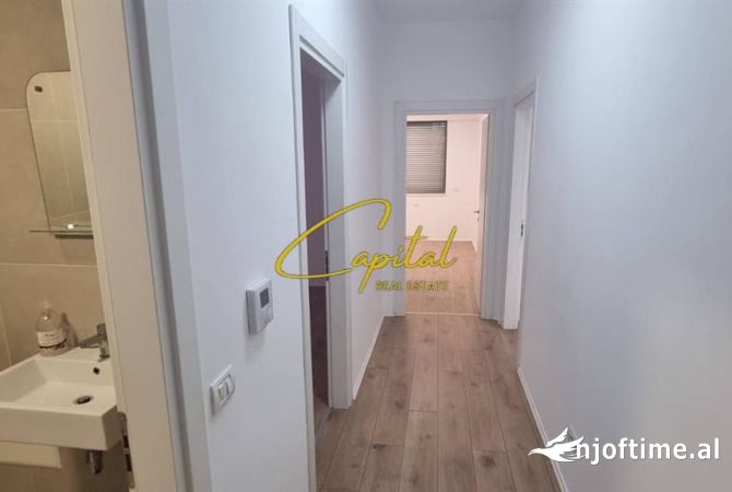 ZYRE ME QERA 120 M2 ISH BLLOKU 1.400 EURO