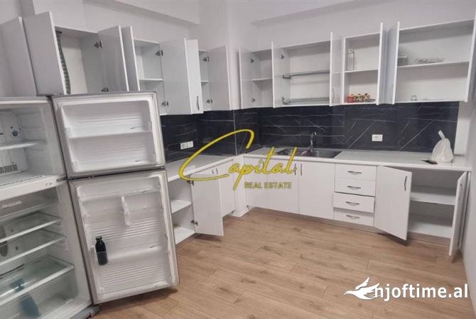 ZYRE ME QERA 120 M2 ISH BLLOKU 1.400 EURO