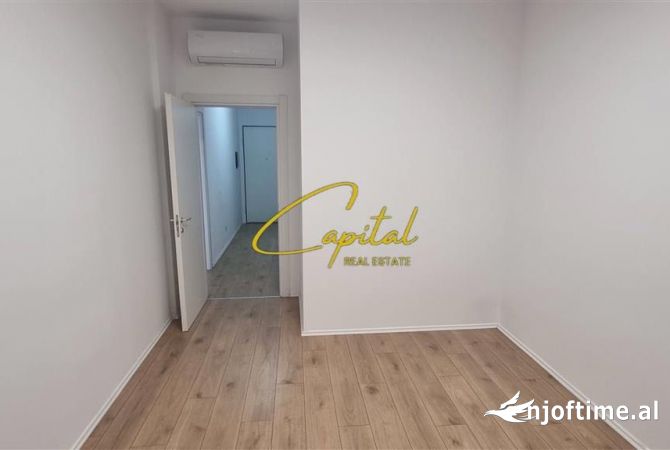 ZYRE ME QERA 120 M2 ISH BLLOKU 1.400 EURO