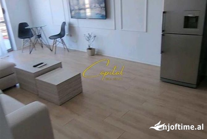 Shtepi ne shitje Apartament ne Tirane, 1+1, Mobilimi E mobiluar, Pagesa 122,000  Euro.