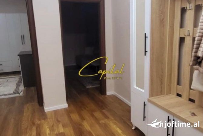 Shtepi me qera Apartament ne Tirane, 2+1, Mobilimi E mobiluar, Pagesa 700  Euro.